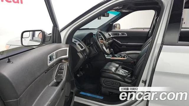 Ford Explorer 2014 — фото 10