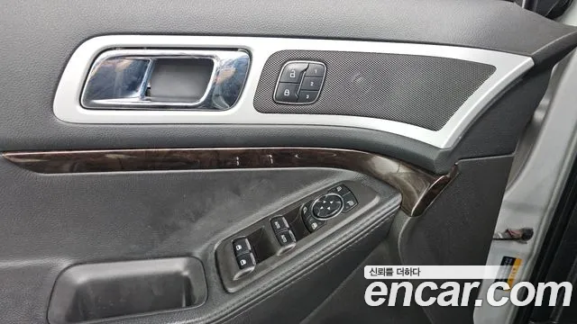 Ford Explorer 2014 — фото 16