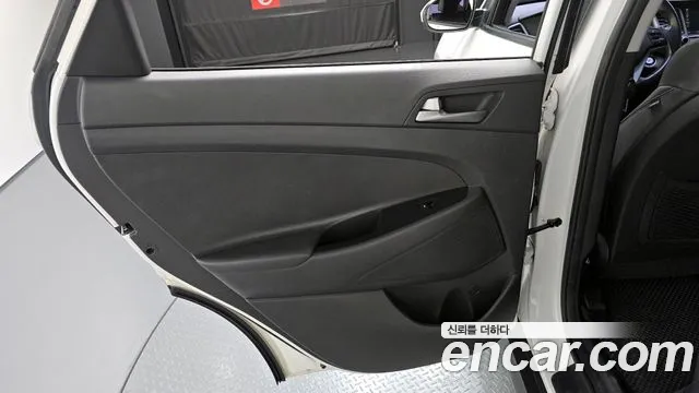 Hyundai Tucson 2018 — фото 15