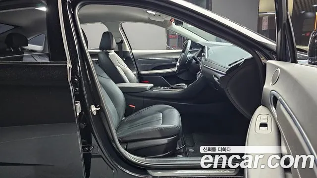 Hyundai Sonata 2023 — фото 11