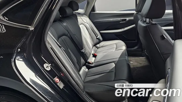 Hyundai Sonata 2023 — фото 12