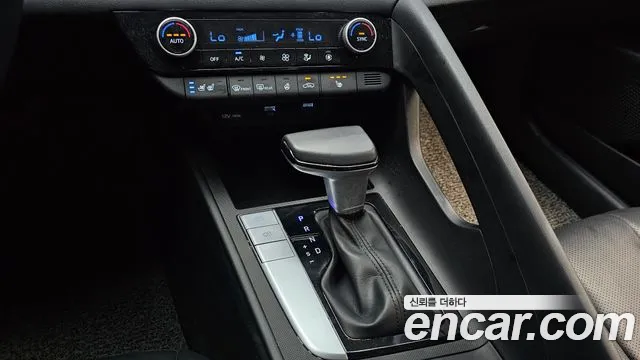 Hyundai AVANTE 2021 — фото 12