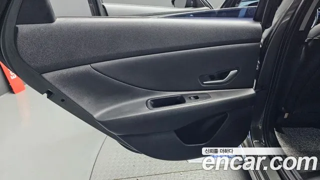 Hyundai AVANTE 2021 — фото 15