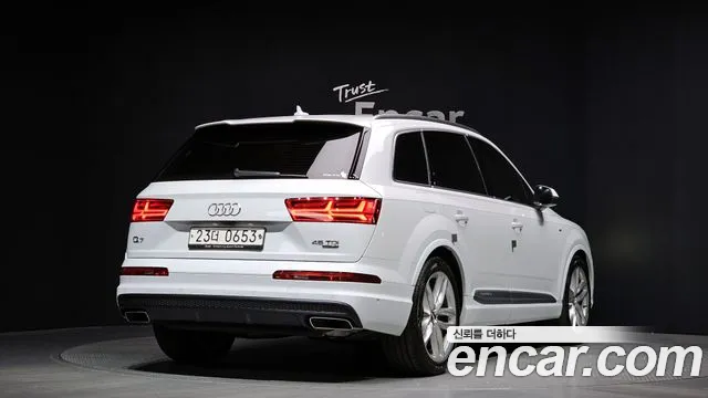 Audi Q7 2016 — фото 2
