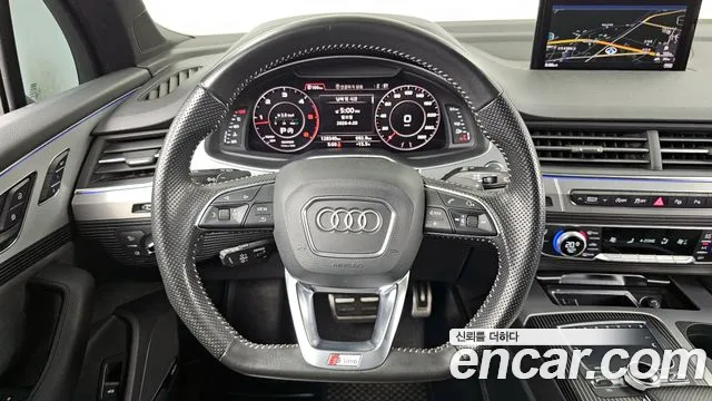 Audi Q7 2016 — фото 13