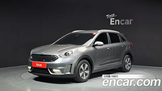 Kia Niro 2017 — фото 1
