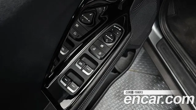 Kia Niro 2017 — фото 19