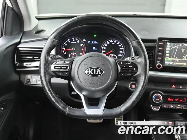 Kia Stonic 2018 — фото 13