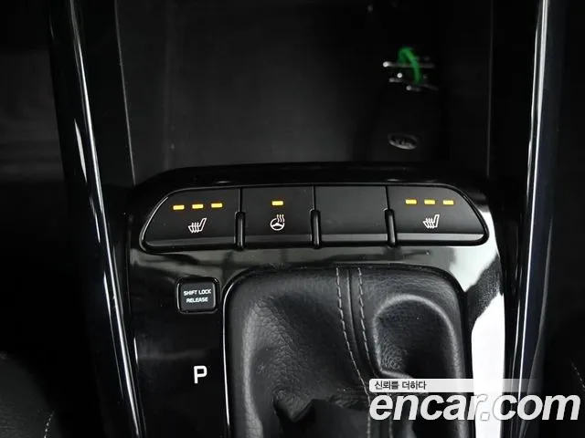 Kia Stonic 2018 — фото 17
