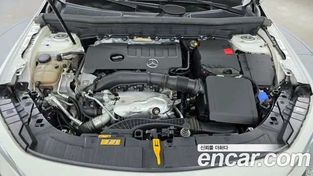 Mercedes-Benz GLB-Class 2021 — фото 6