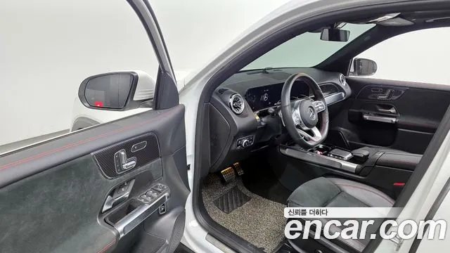 Mercedes-Benz GLB-Class 2021 — фото 13