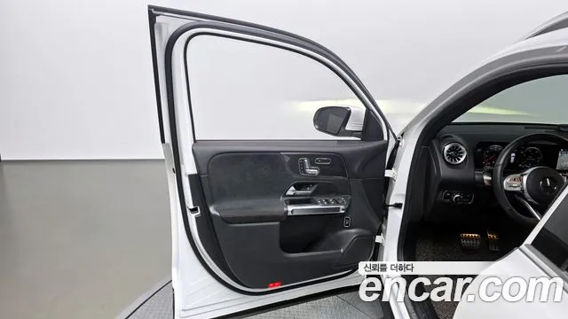Mercedes-Benz GLB-Class 2021 — фото 14