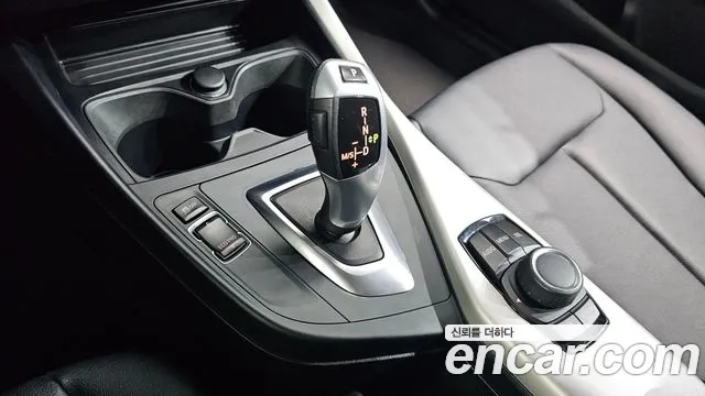 BMW 1-Series 2017 — фото 12