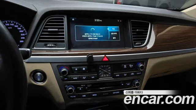 Hyundai Genesis 2015 — фото 14
