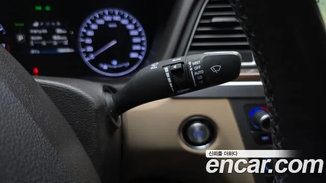 Hyundai Genesis 2015 — фото 17