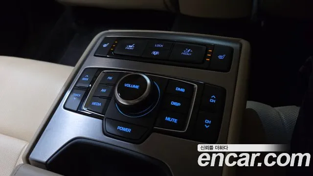 Hyundai Genesis 2015 — фото 19