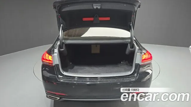 Hyundai Genesis 2015 — фото 20