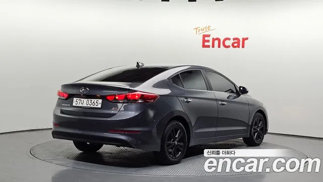 Hyundai AVANTE 2017 — фото 2