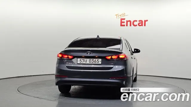 Hyundai AVANTE 2017 — фото 4