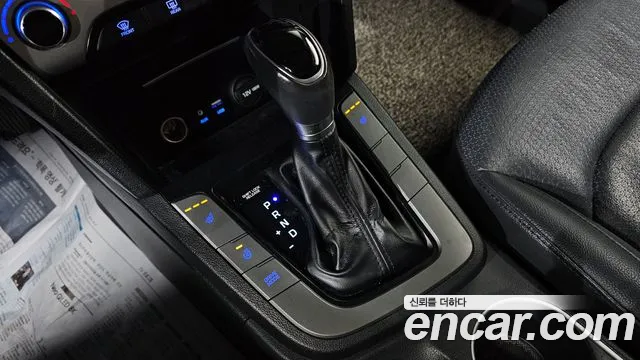 Hyundai AVANTE 2017 — фото 9