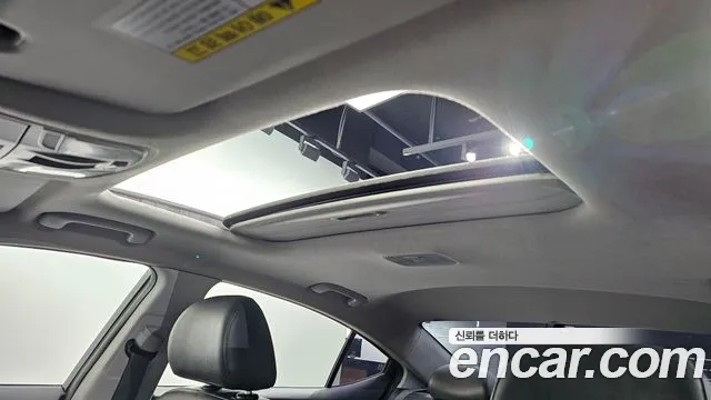Hyundai AVANTE 2017 — фото 19