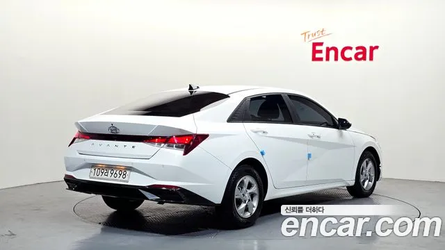Hyundai AVANTE 2021 — фото 2