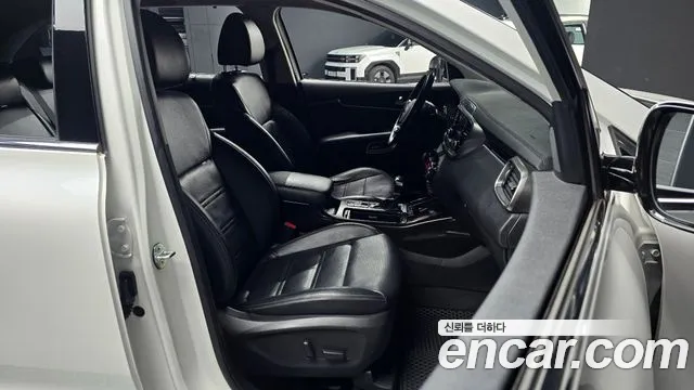 Kia Sorento 2018 — фото 10