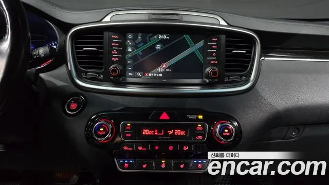 Kia Sorento 2018 — фото 15