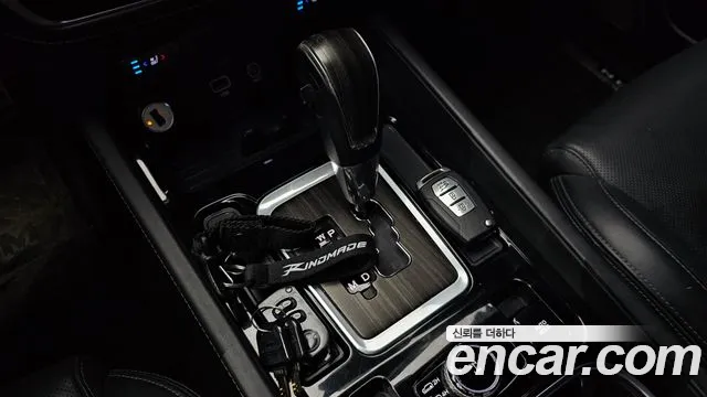 KG_Mobility_Ssangyong Rexton 2018 — фото 12