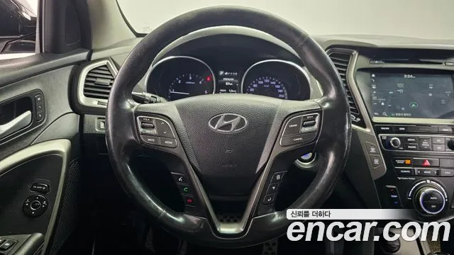 Hyundai Santafe 2016 — фото 19