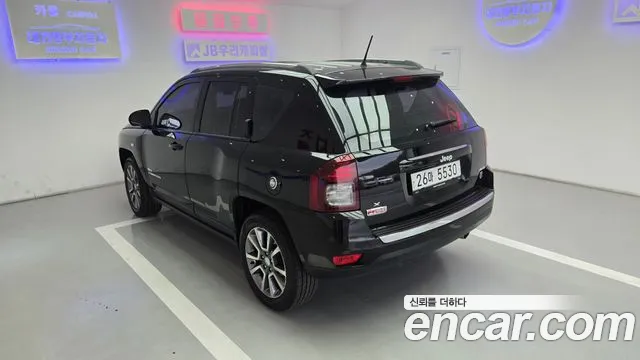 Jeep Compass 2014 — фото 3