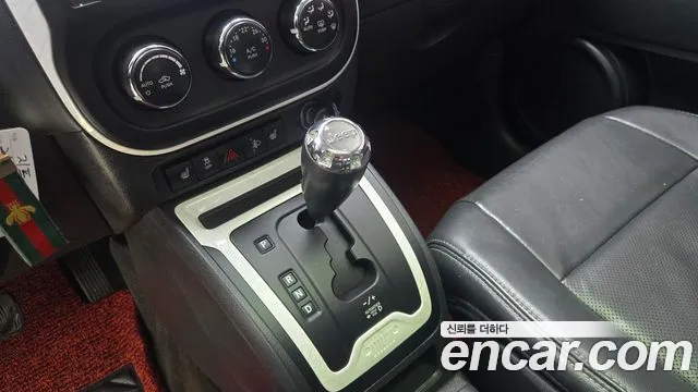 Jeep Compass 2014 — фото 16