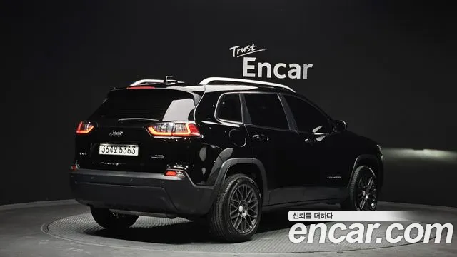 Jeep Cherokee 2019 — фото 2