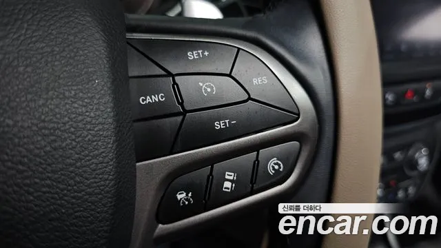 Jeep Cherokee 2019 — фото 15