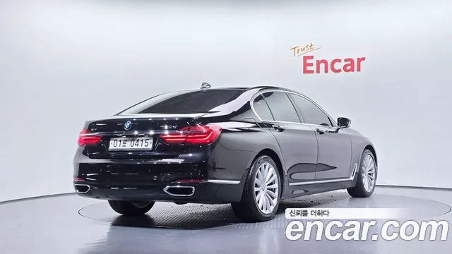 BMW 7-Series 2016 — фото 2