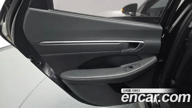 Hyundai Sonata 2022 — фото 15