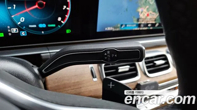 Mercedes-Benz GLE-Class 2019 — фото 12