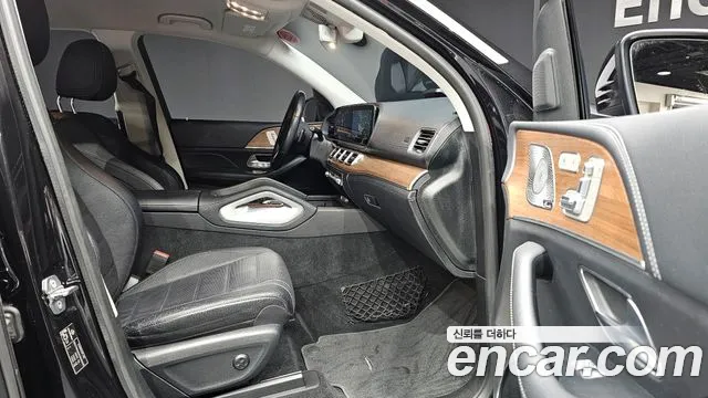 Mercedes-Benz GLE-Class 2019 — фото 17
