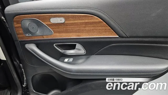 Mercedes-Benz GLE-Class 2019 — фото 15