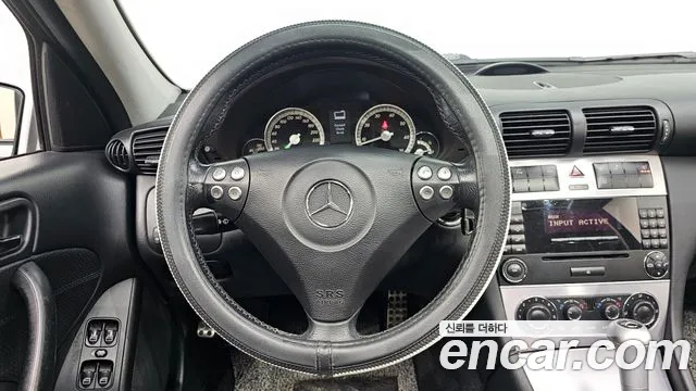 Mercedes-Benz C-Class 2006 — фото 13