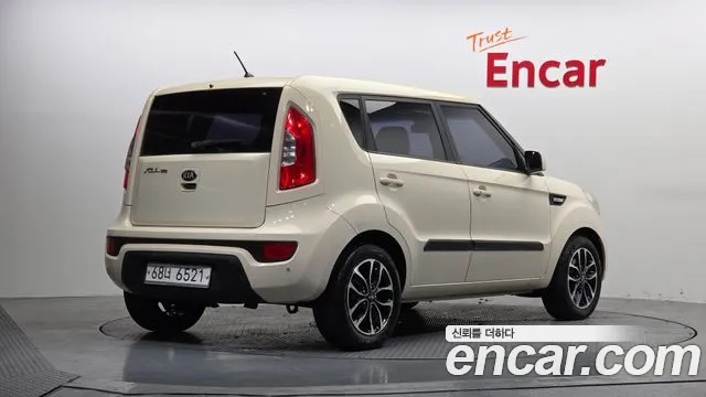 Kia Soul 2013 — фото 2