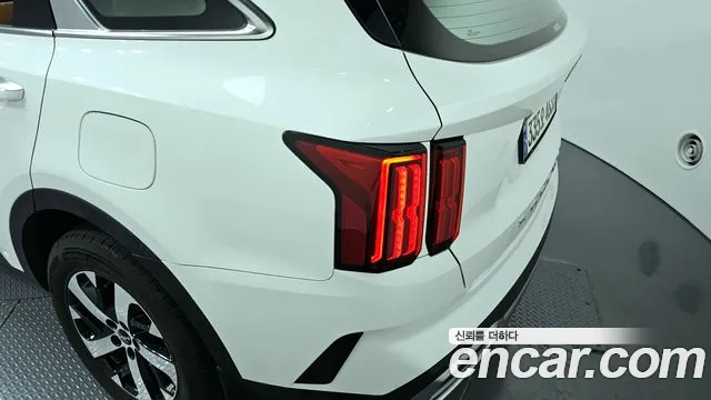 Kia Sorento 2022 — фото 9
