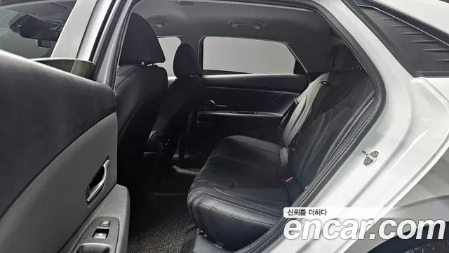 Hyundai AVANTE 2021 — фото 18
