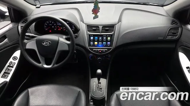 Hyundai Accent 2014 — фото 10