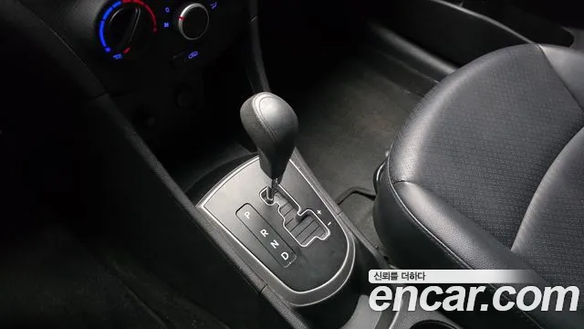 Hyundai Accent 2014 — фото 12