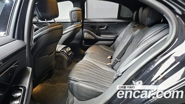 Mercedes-Benz S-Class 2022 — фото 16