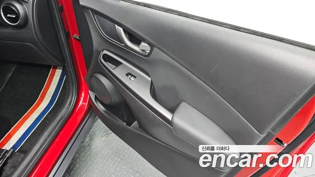 Hyundai Kona 2018 — фото 18