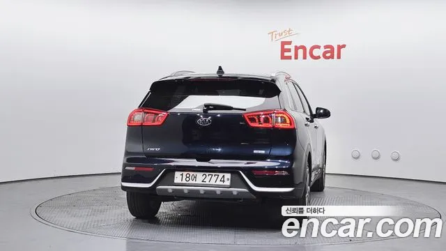 Kia Niro 2018 — фото 4