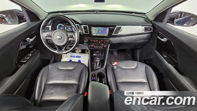Kia Niro 2018 — фото 10