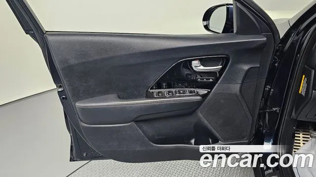 Kia Niro 2018 — фото 14